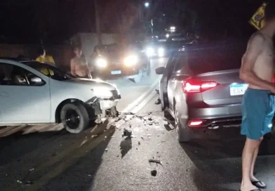 Colisão entre dois veículos deixa trânsito lento na CE-187, na subida da serra de Ipu