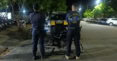 GCM apreende motocicleta com indícios de adulteração na placa em Poranga, no Ceará
